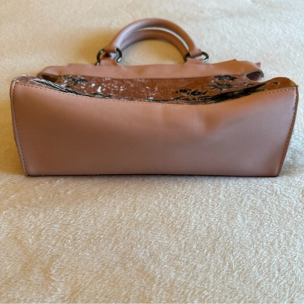 Chic Floral Embroidered Velour Satchel in Pink